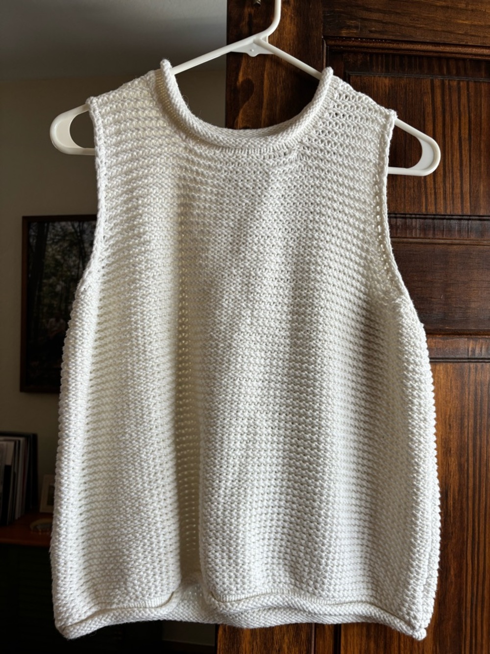 Liz Claiborne Cream Open-Knit Sleeveless Vest/Tank